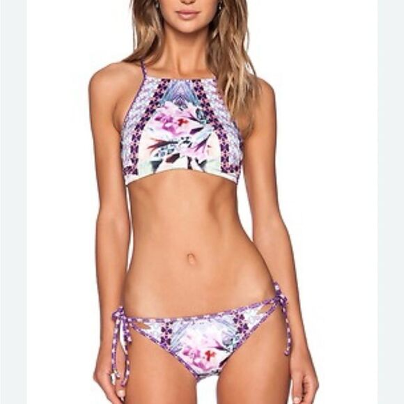 Nannette Lepore Bollywood Stargazer Halter Top, Swim Bikini Halter 2 Piece - Picture 1 of 14